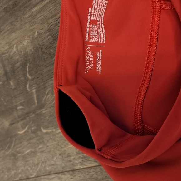 Victoria's Secret Total Knockout leggings - Picture 4 of 8